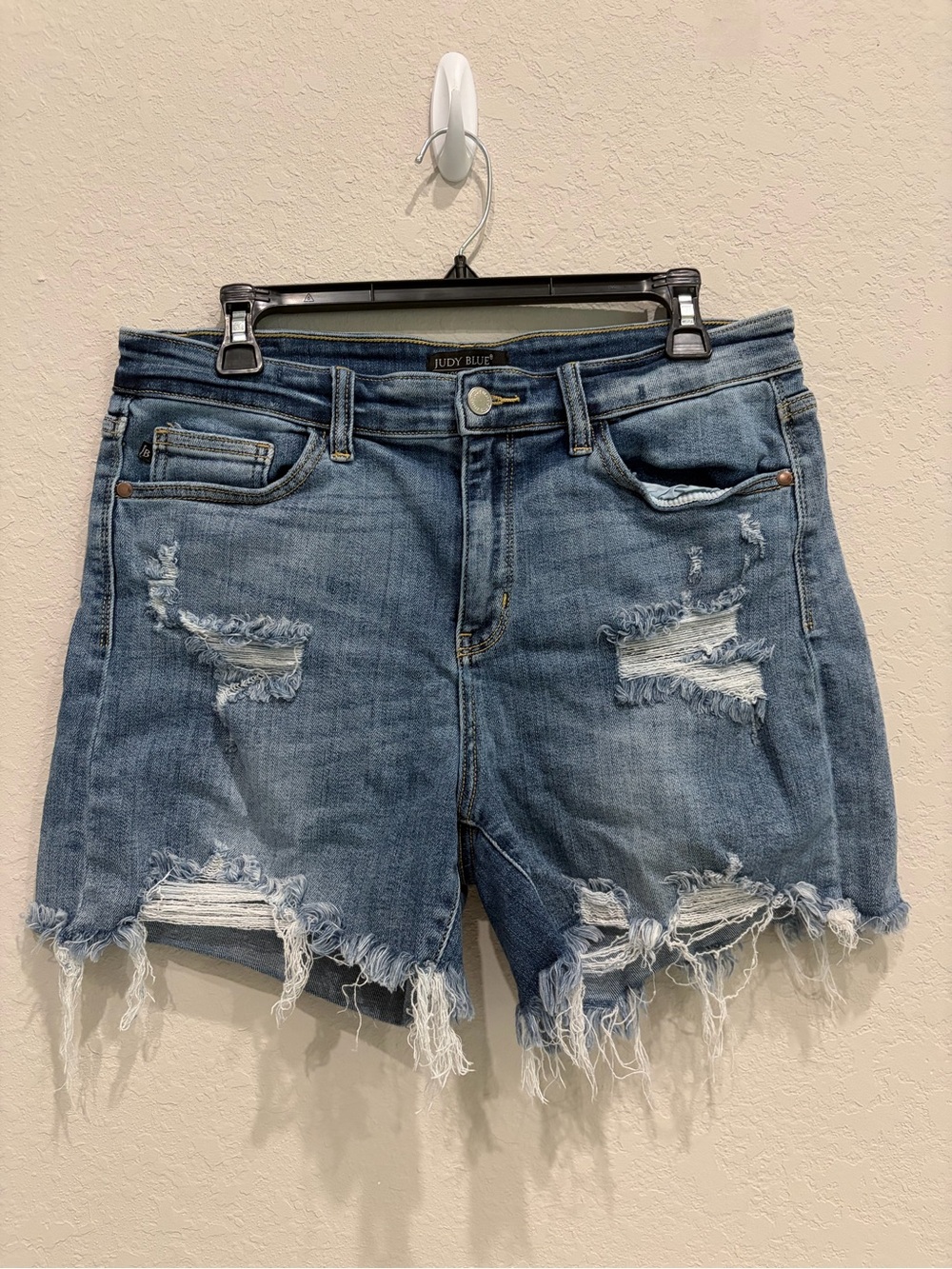 Judy Blue Distressed Raw Hem Denim Jean Shorts Blue Size XL Stretch